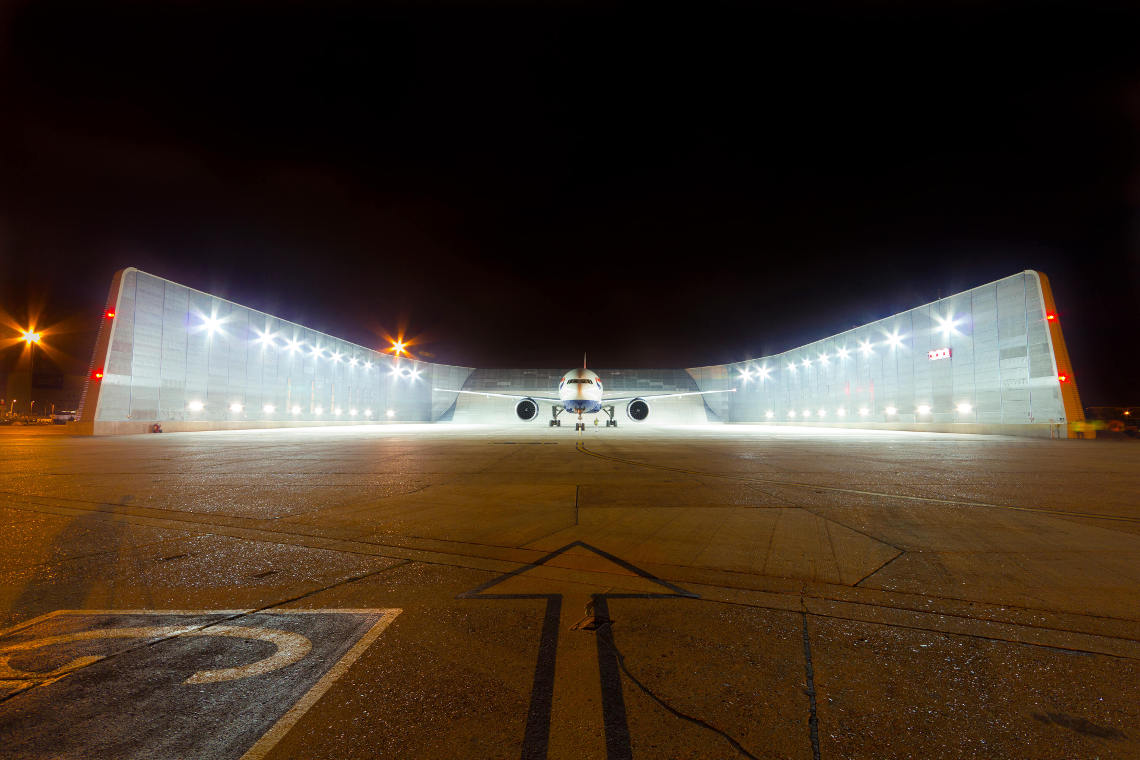 Ground Run-up Enclosure (GRE) installert i Heathrow Airport